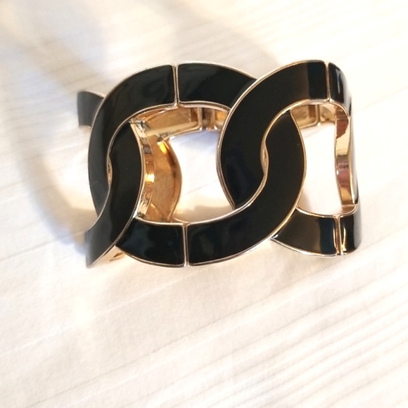 Gold Black Link Bracelet - Picture 3 of 4